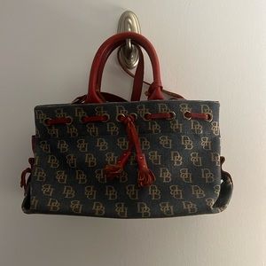 Dooney & Bourke purse